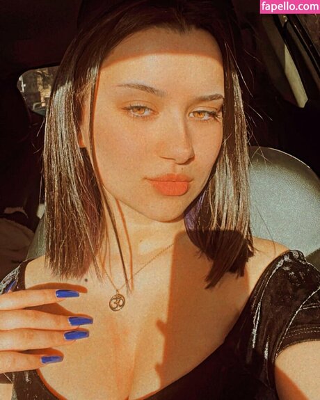 Sierra Elizabeth exclusive actress gallery