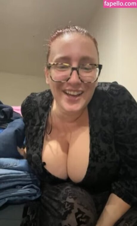 RefashionedHippie nudes model images