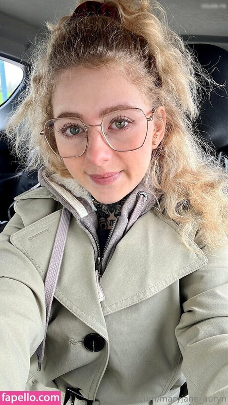 MaryjaneAuryn model hot img