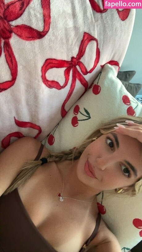 Lyla Lane sexy pornstar image