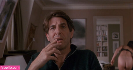 Emmanuelle Seigner star sexy archive