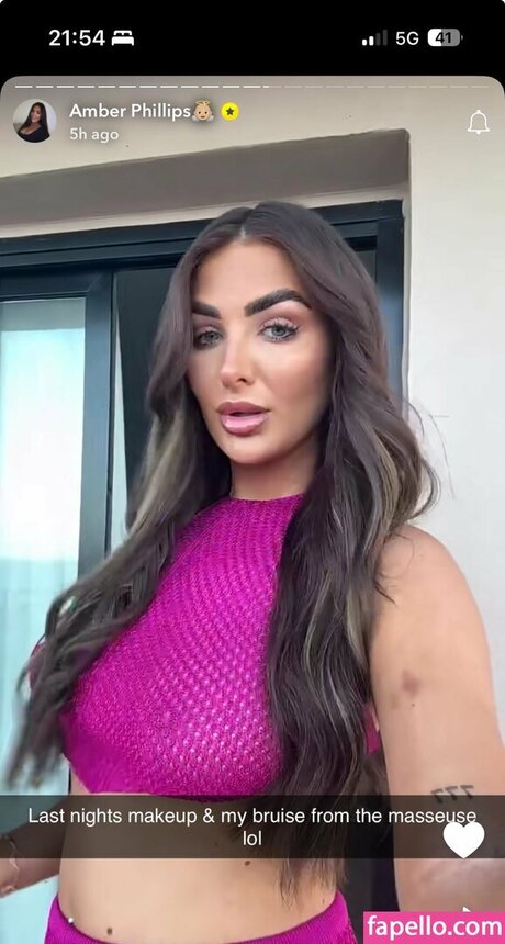 Amber Phillips art model images