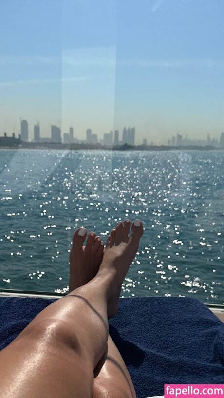 sarahbood pornstar sex photo