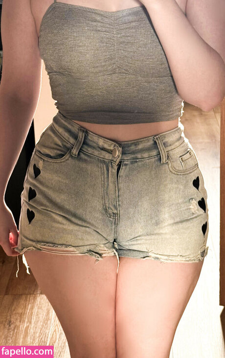 Qiandaiyiyu xxx actress pics