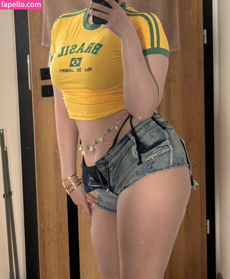 Qiandaiyiyu free pornstar gallery