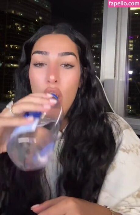 adolladola pornstar nude photo