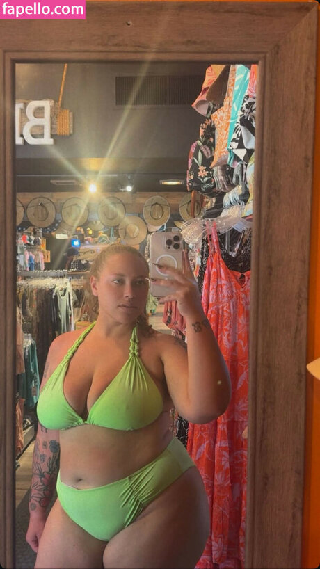 Mikayla Shea model art pic