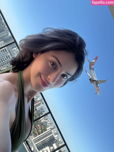 Zelonguinho high quality pornstar picture