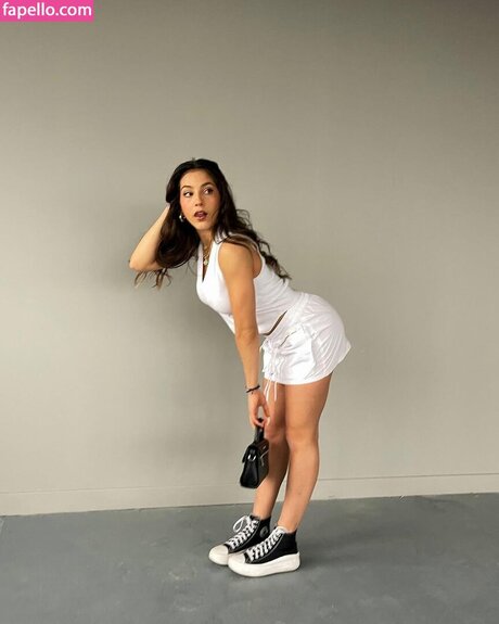 Nihad Sadat high quality model pictures