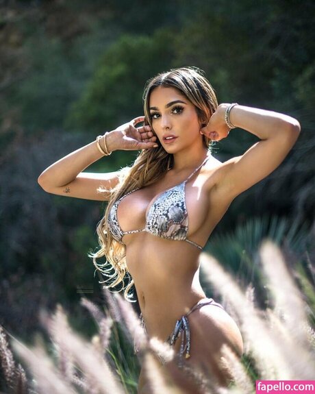 Luna Perez model perfect image