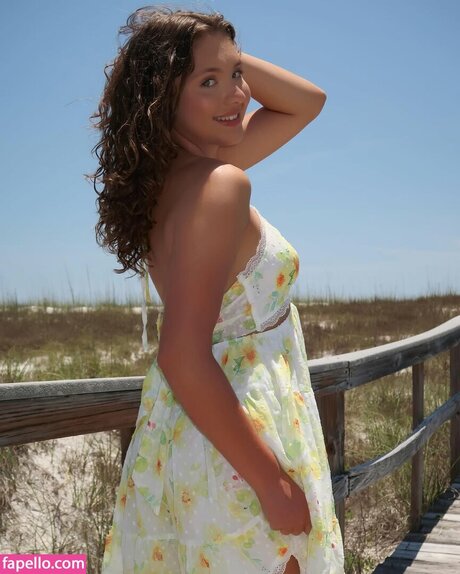 Olivia Mitchell star best pictures