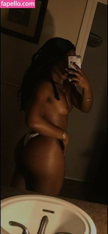 miss kiaraphillips hot pornstar picture