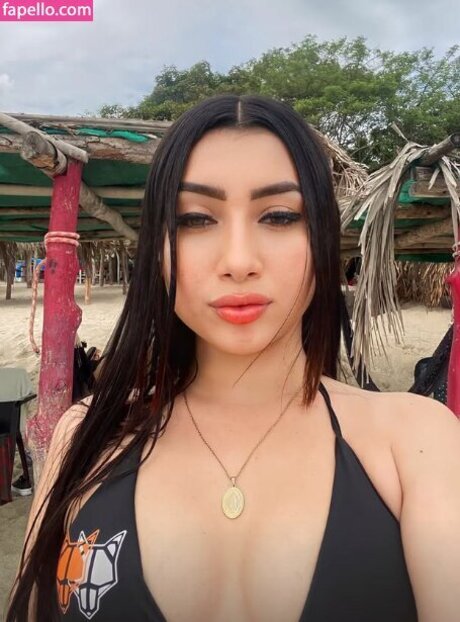 amely robiens beautiful star image