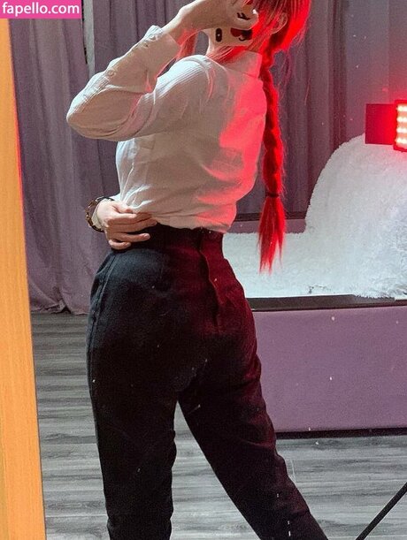 Hazukoshi naked actress photos