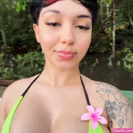 Gatuninhaaa pornographic star picture