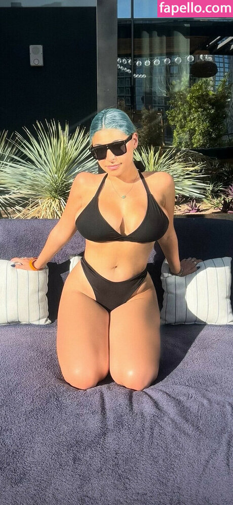 jolie23x naked pornstar photos