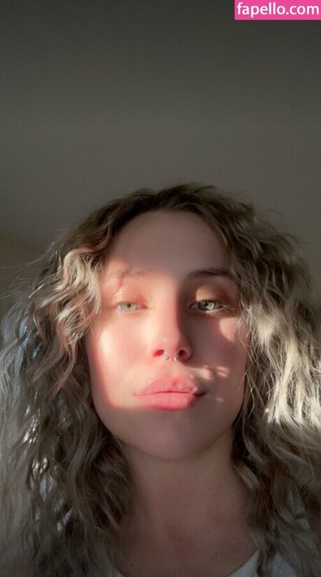 Araya Rose star hot pics