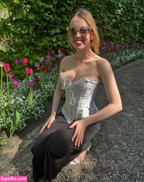 Serena Skybourne best actress img