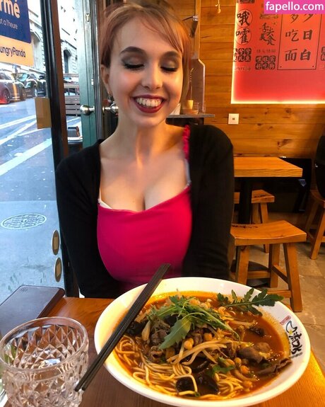 Serena Skybourne star hd image