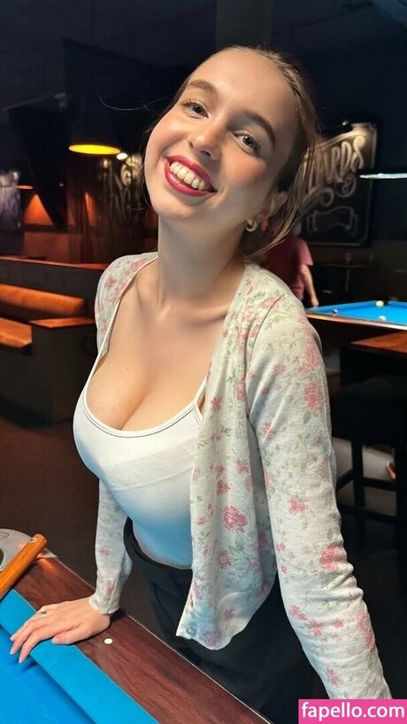 Serena Skybourne pornstar sex photos