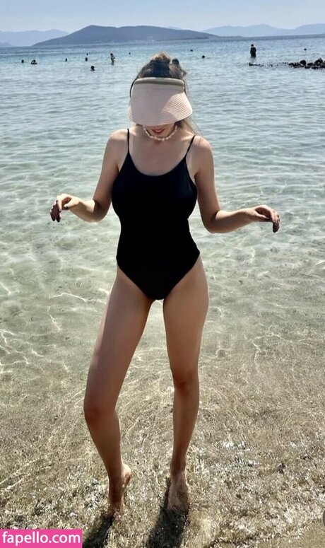 Serena Skybourne xxx model archive