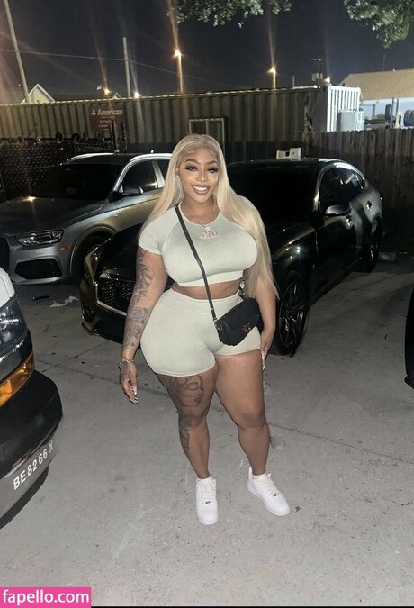 Only1lexx star adult img