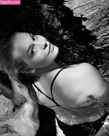 Ida Hulkko exclusive model pics