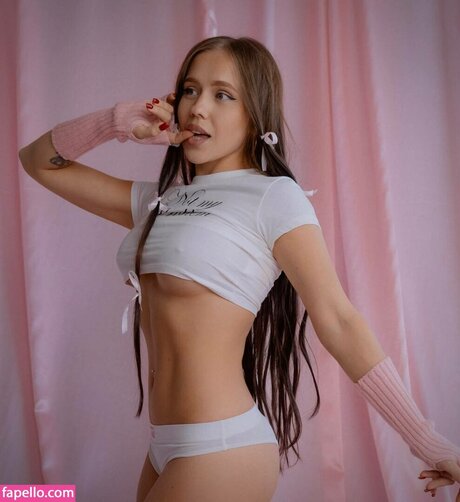 Dasha Grivina naked model image