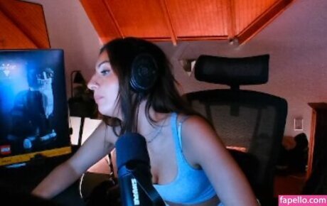 Honeyxxo sex star archive