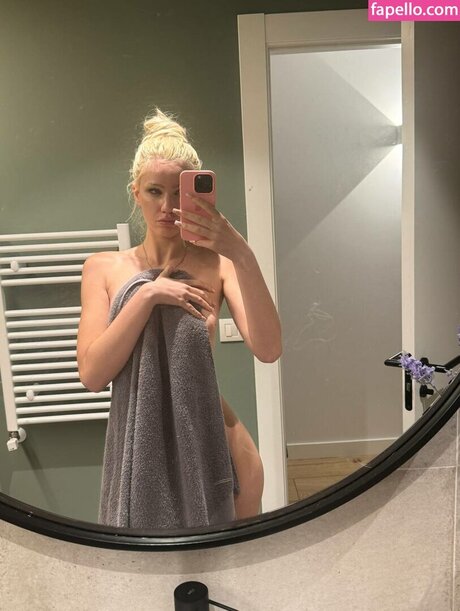 anxisbxllxrd adult star gallery