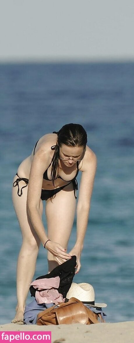 Alexis Bledel model xxx archive