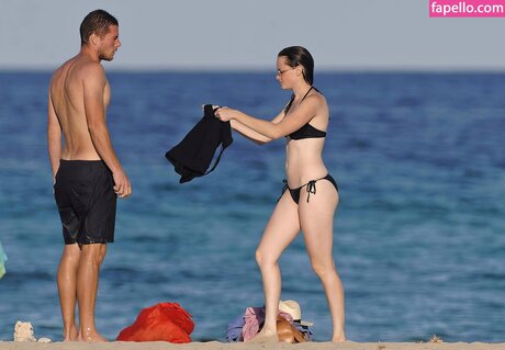 Alexis Bledel nice star picture