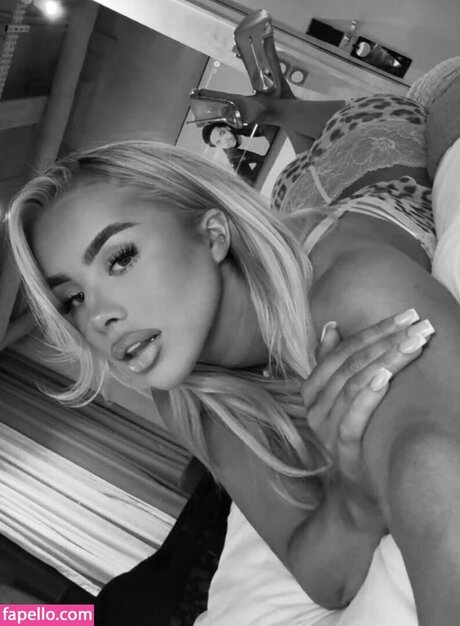 Holl Elizabeth star pornographic galleries