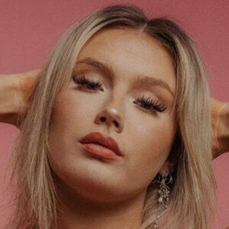 Nikoline Fray porn star gallery