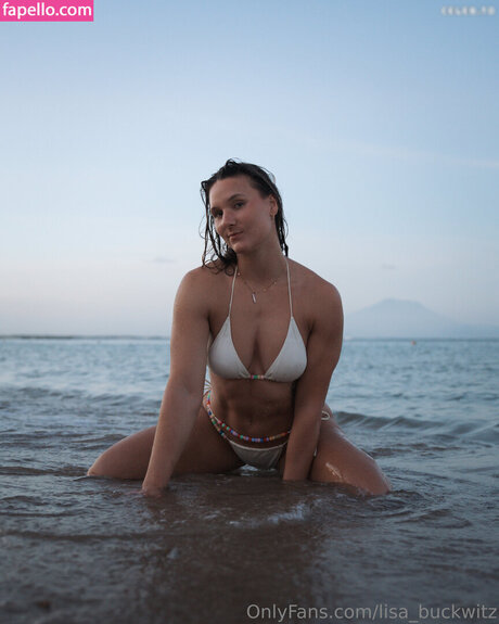 Lisa Buckwitz porn model photos