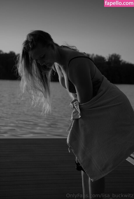 Lisa Buckwitz naked star images