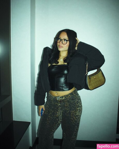 Aracelyanahiii sexy actress img