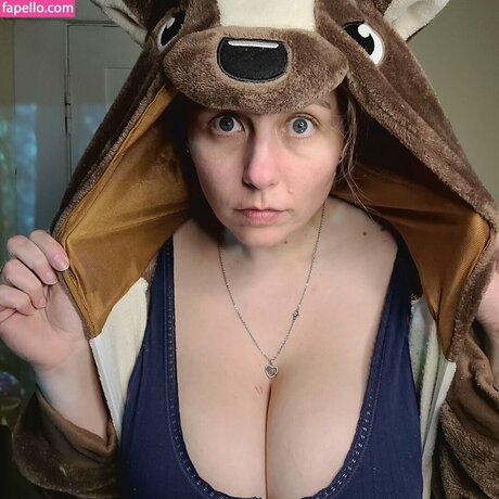 Bayesia Nash naked pornstar pictures