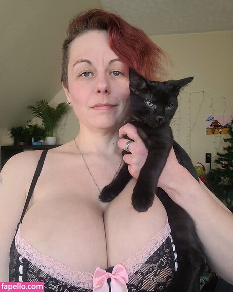 Bayesia Nash model beautiful picture