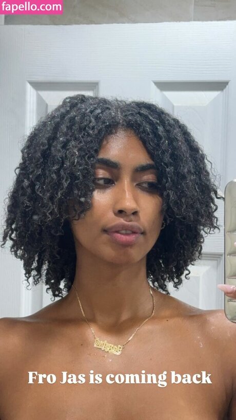 Jasmine Chola erotic actress pics