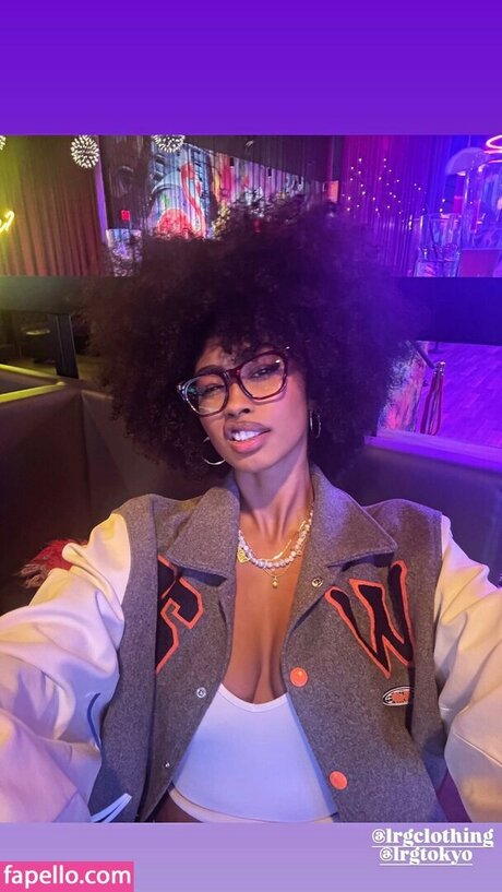 Jasmine Chola model xxx image