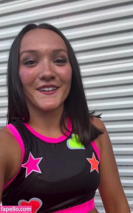 Izzy Moreno free model image