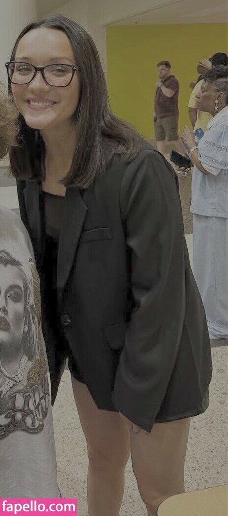 Izzy Moreno pornographic model pics