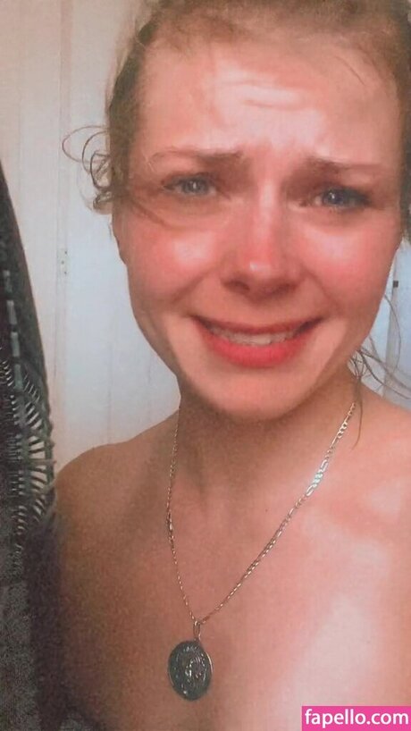 bisexual male onlyfans exclusive images