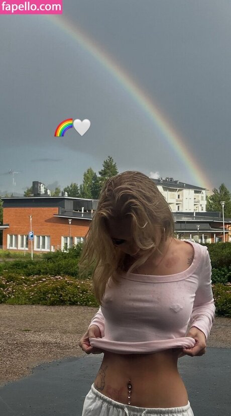 Neea Kuosmanen exclusive star img