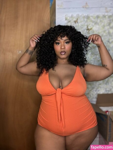 Millybunnie nude star pictures