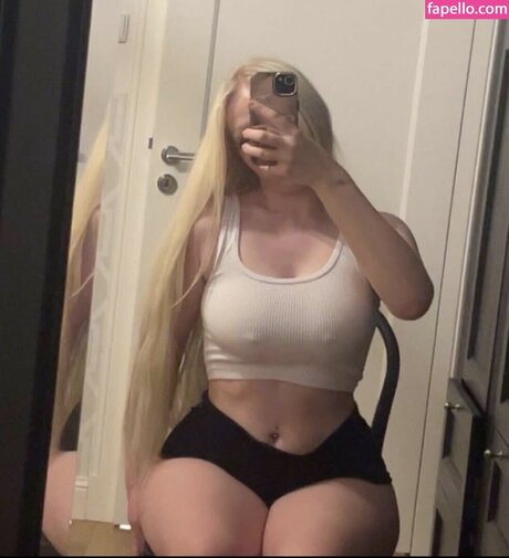 roxana lawniczak star erotic gallery