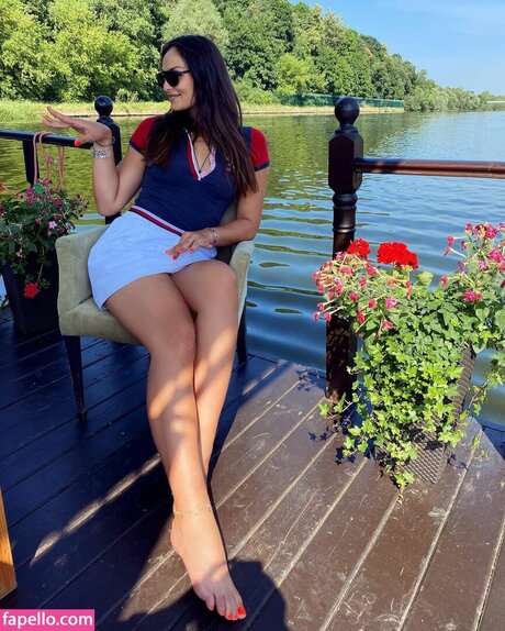 Katsiaryna Kavaleva nude model gallery