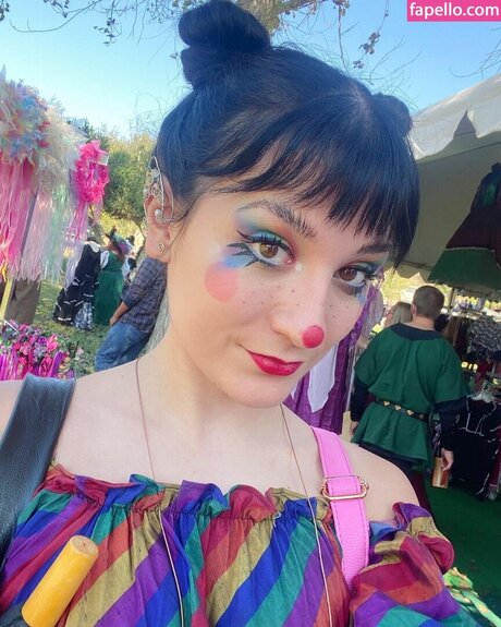 goddess onlyfans pornographic image