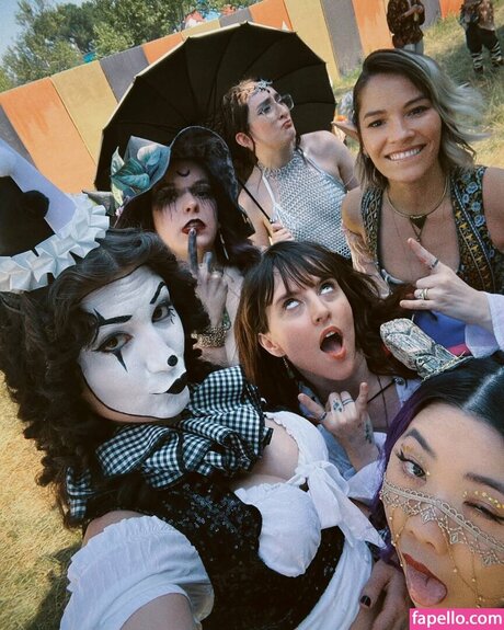 Brizzy Voices nude actress pics